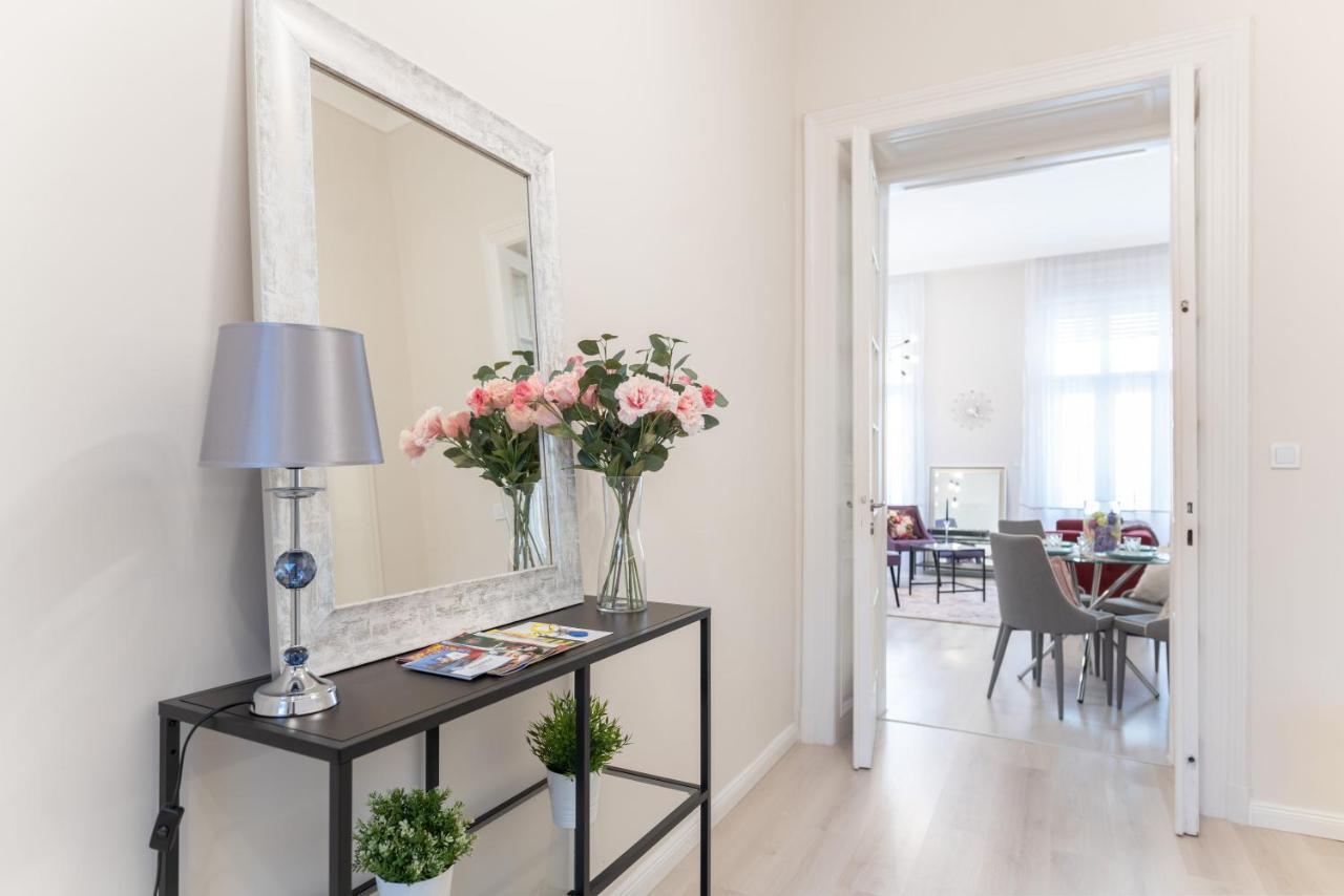 Milano Design Apartment City Center With Ac Boedapest Buitenkant foto